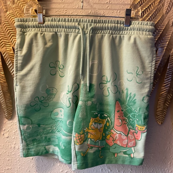 NWOT SpongeBob Sweat shorts size M Patrick green graphic - Picture 1 of 5